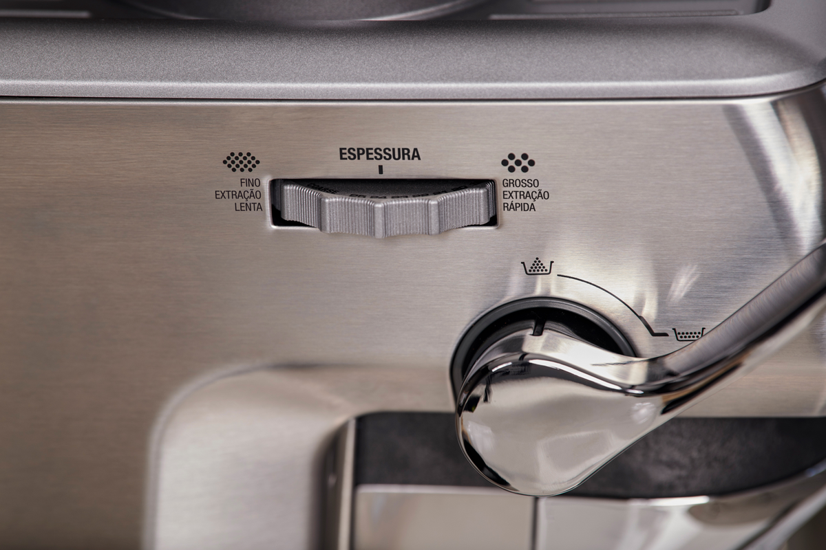 Breville Barista Express Impress Espresso Machine (BES876) - image 9